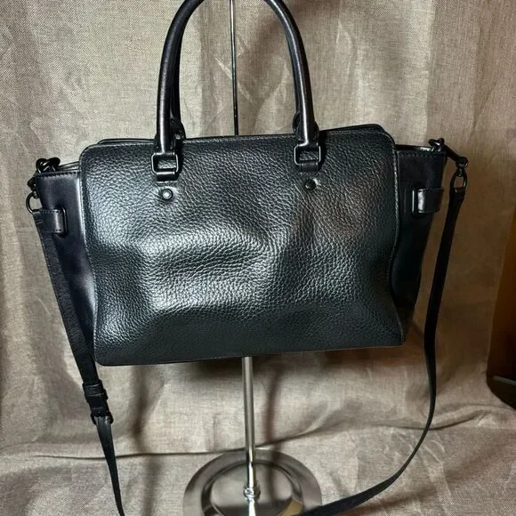 COACH BLAKE CARRYALL 25 IN BUBBLE LEATHER F55665
